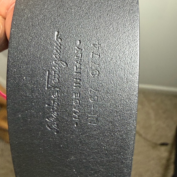 Salvatore Ferragamo Black Belt with Gold Buckle - Picture 5 of 5